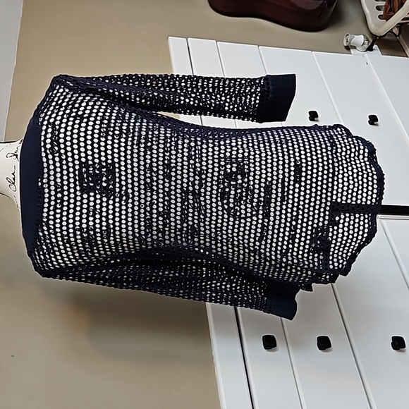 PenSeption Concept SEE-THROUGH Top with Gold chain accent, navy blue, medium - Picture 4 of 6